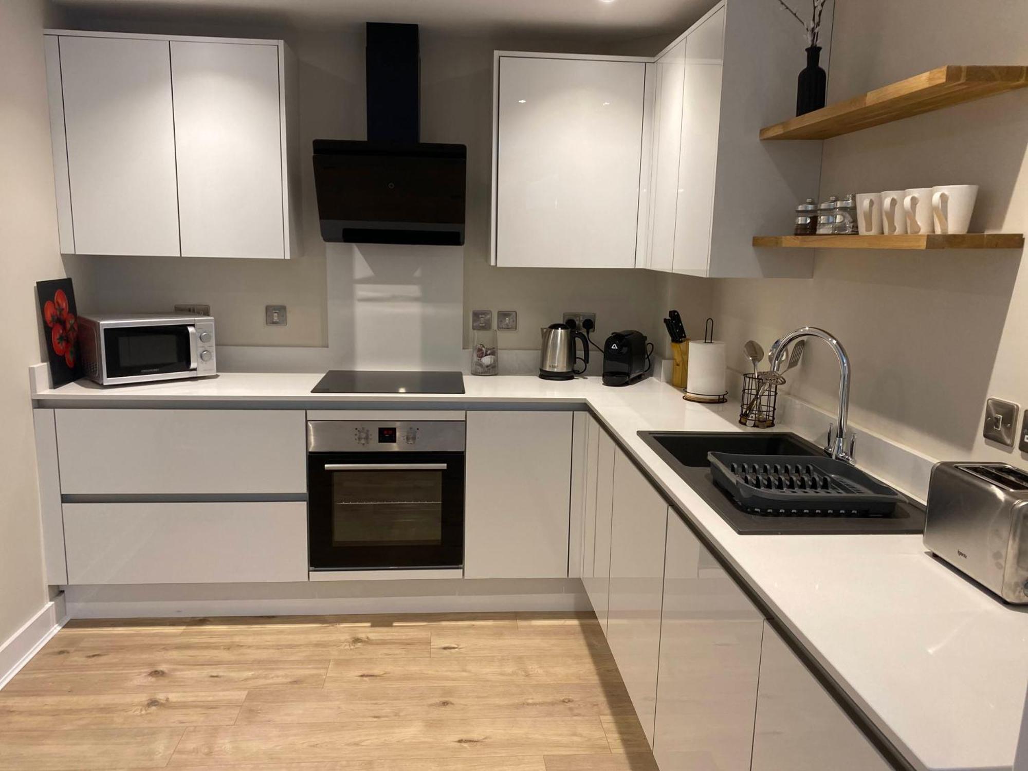 Ground Floor 3-bed Walk To Earlsdon & Centre