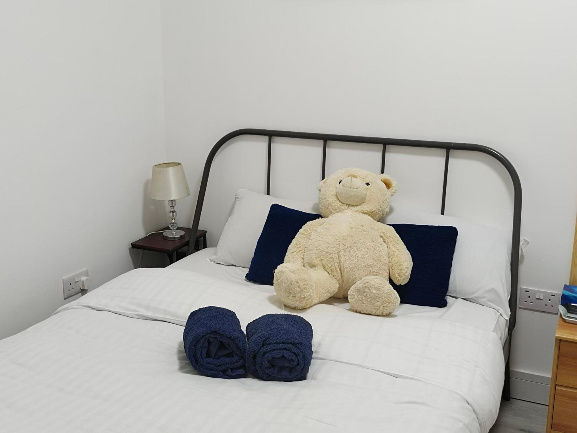 Bet El Cozy & Comfy 3 *
