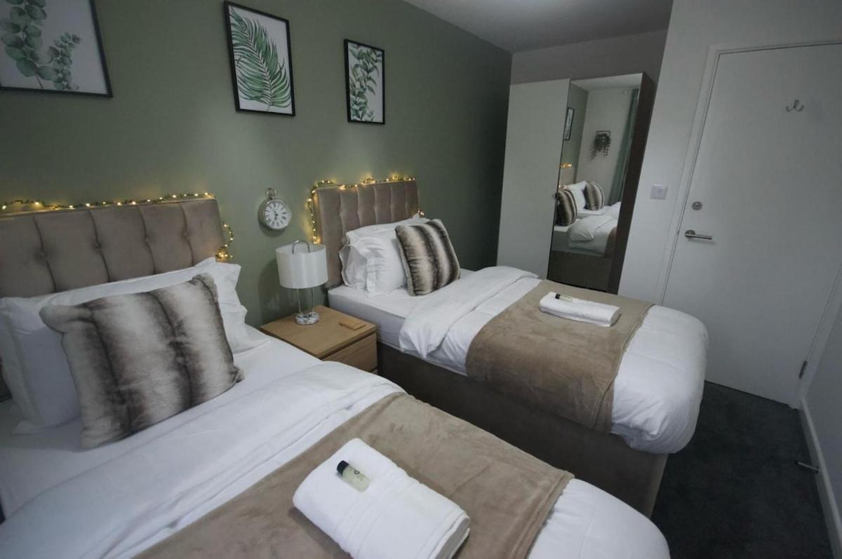 Gated Parking L 2bd Flat *