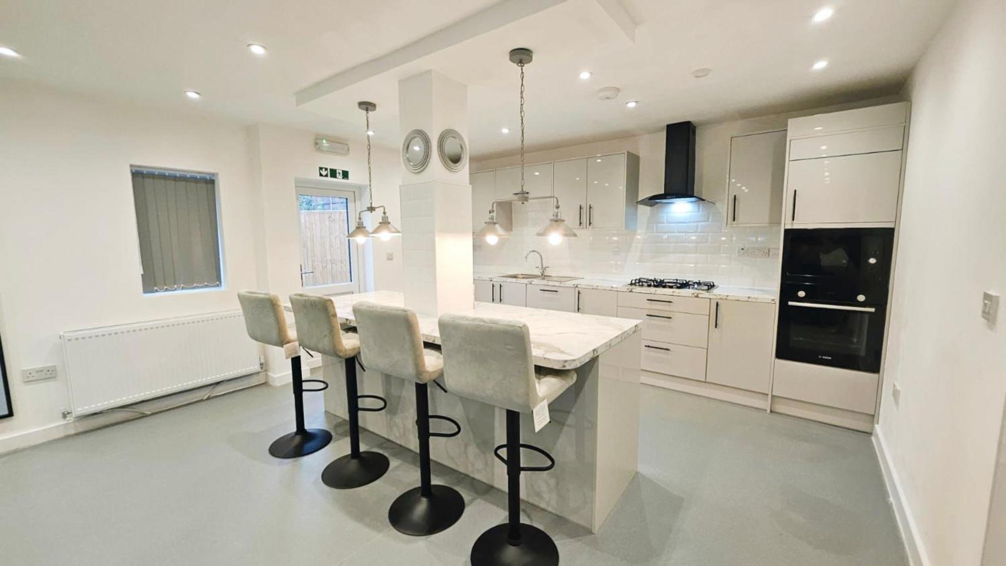 Apartment 5bdr Spacious En-suite