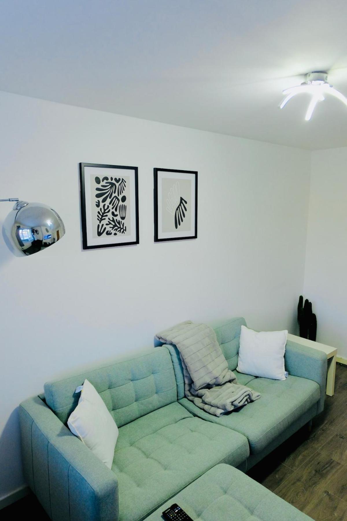 Apartment Luxurious 2 Beds Urban Glint By Goo Living *