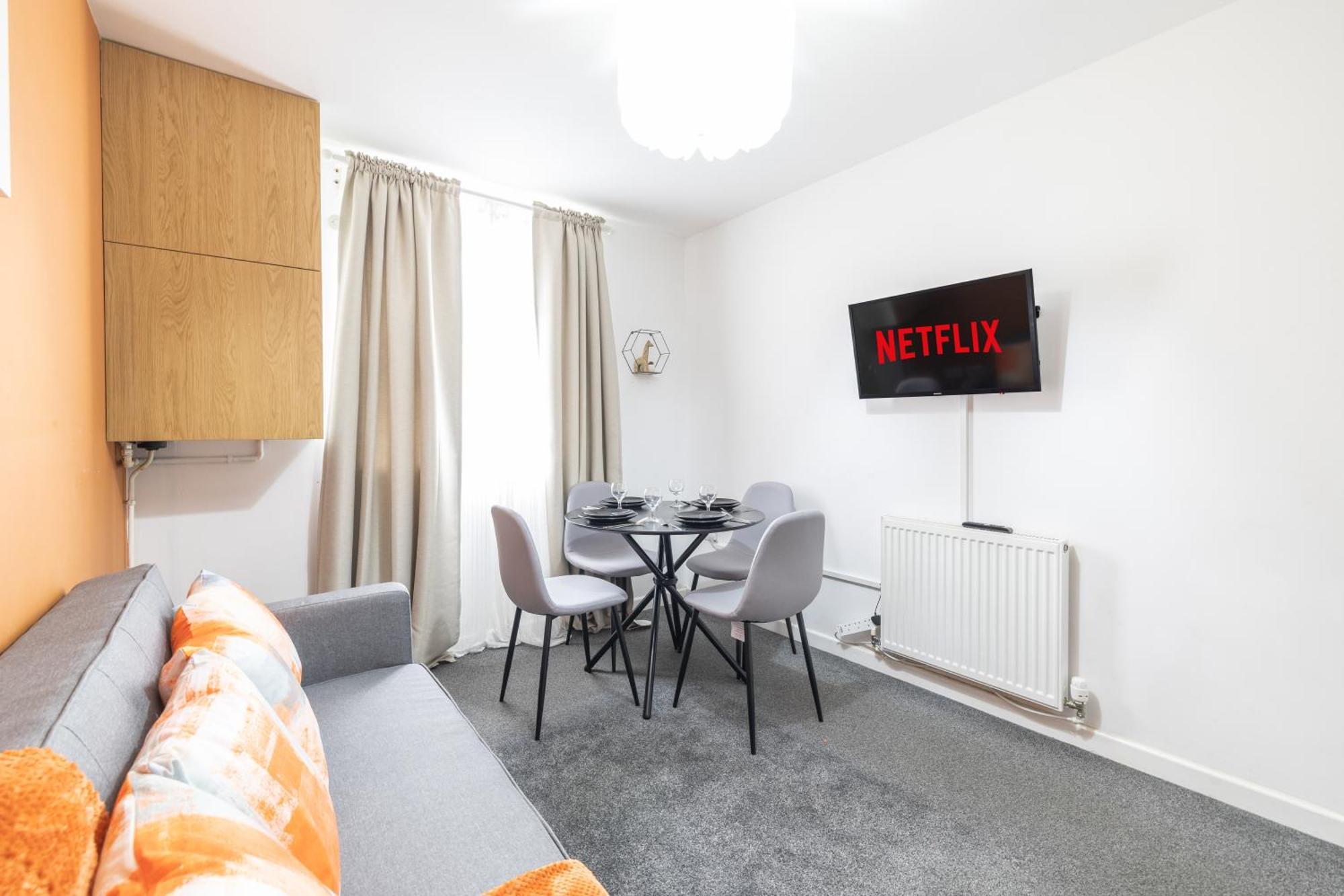 Gated Parking L 2bd Flat Apartment Coventry