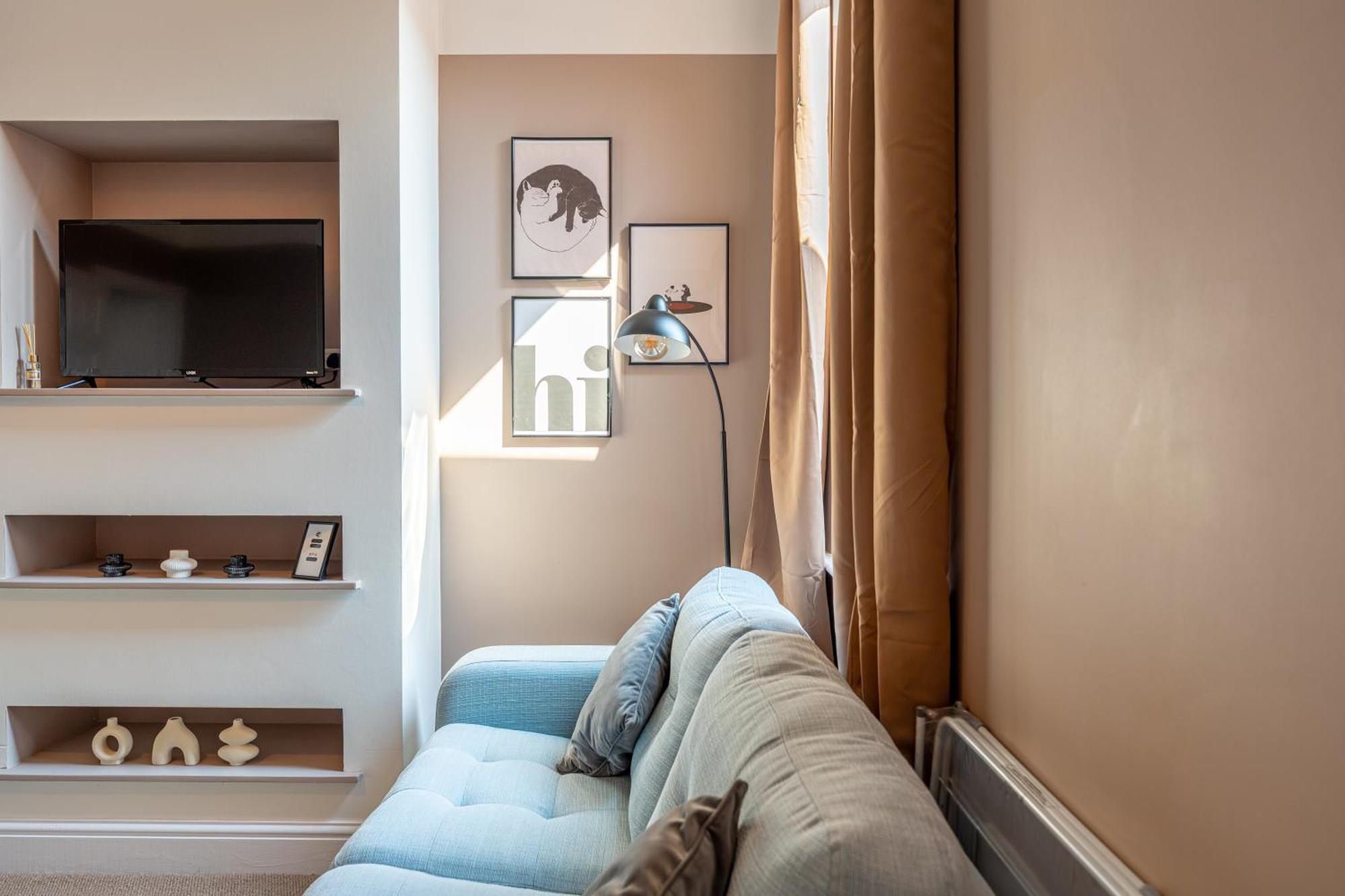 Casa de férias Stylish 3-bed House In With Free Parking