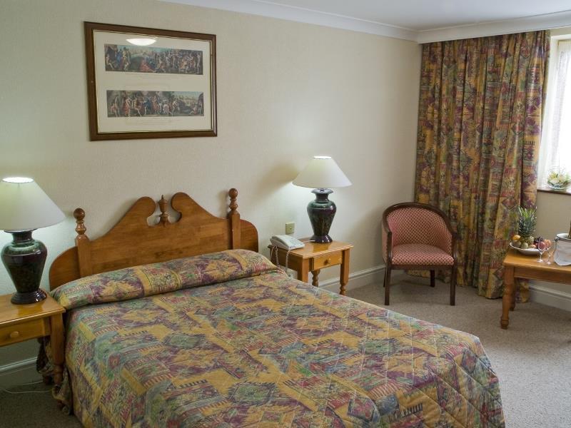 Royal Court & 3* Coventry
