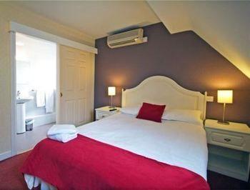 Cocked By Greene King Hotel Coventry