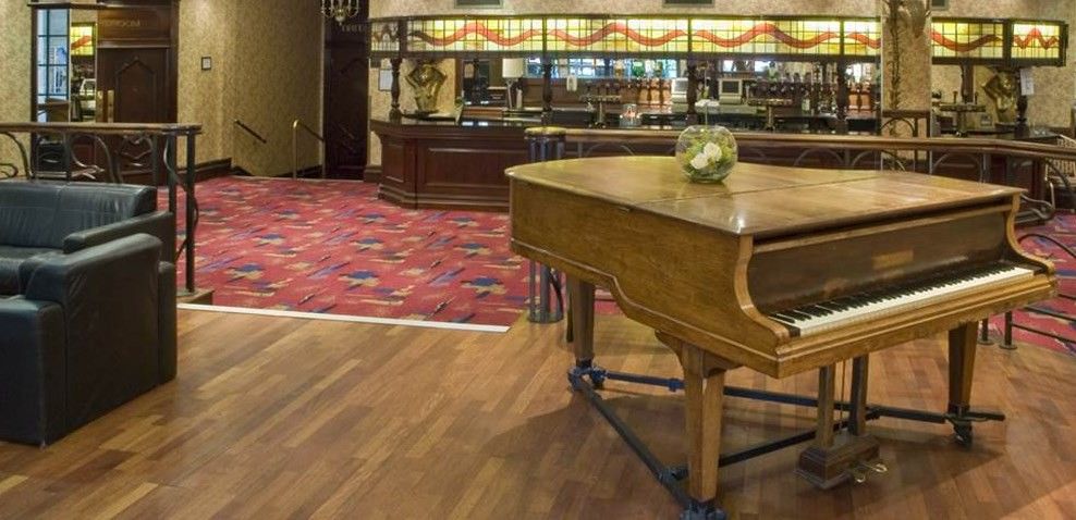 Hotel Royal Court &