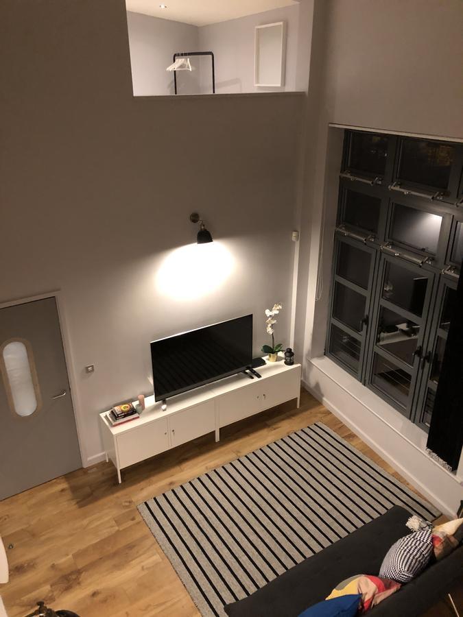 Apartment 4b Loft Penthouse Industrial Decor With Canal & Views