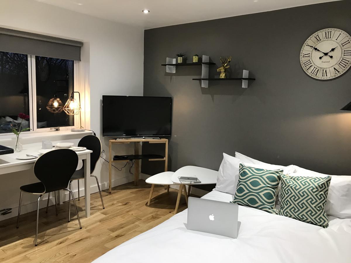 Apartment Mediahub 2