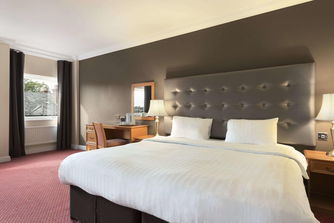 Hotel Aston Court 3*