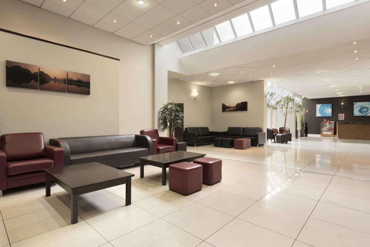 Aston Court Hotel