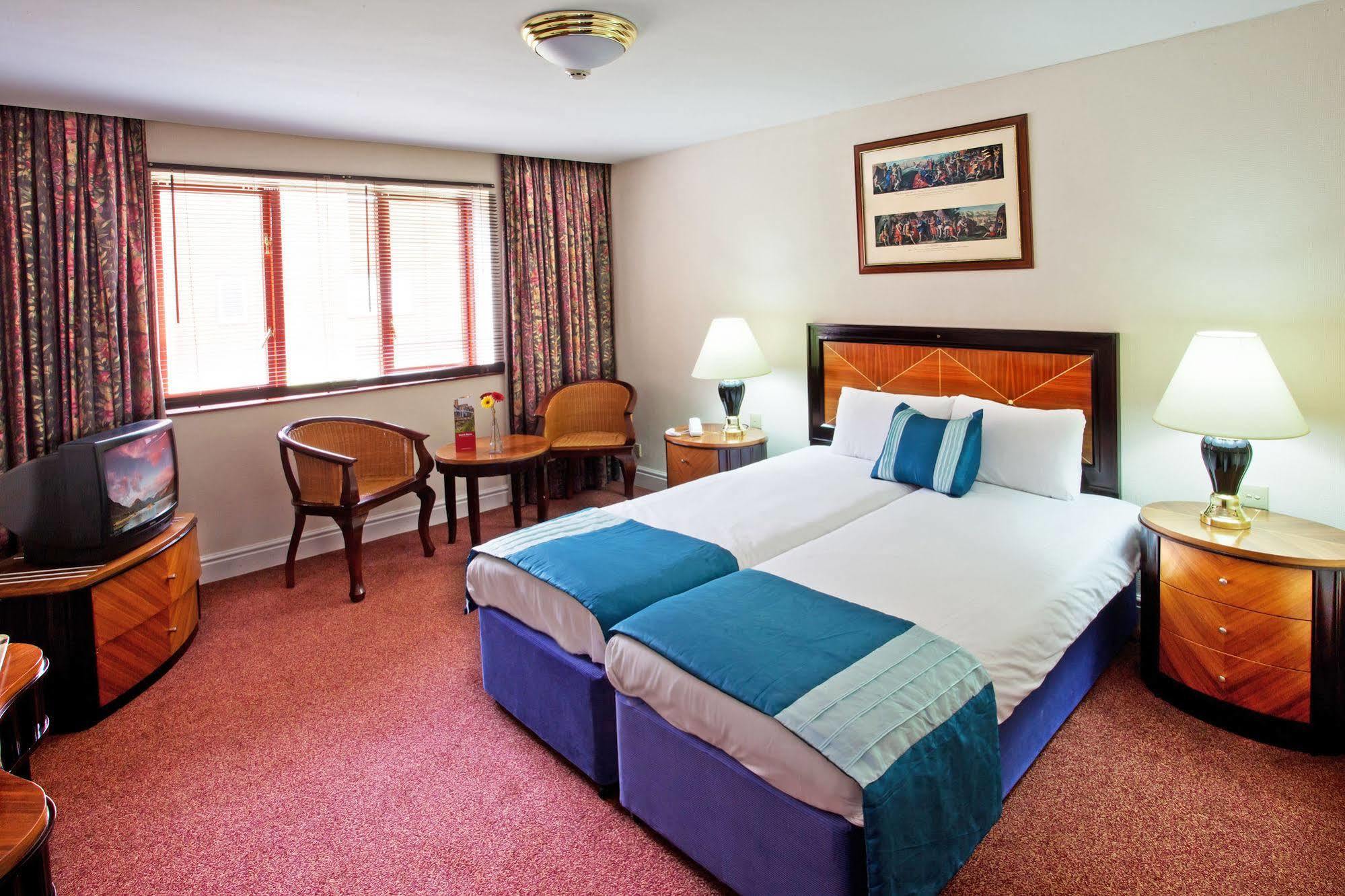 Hotel Royal Court & 3*