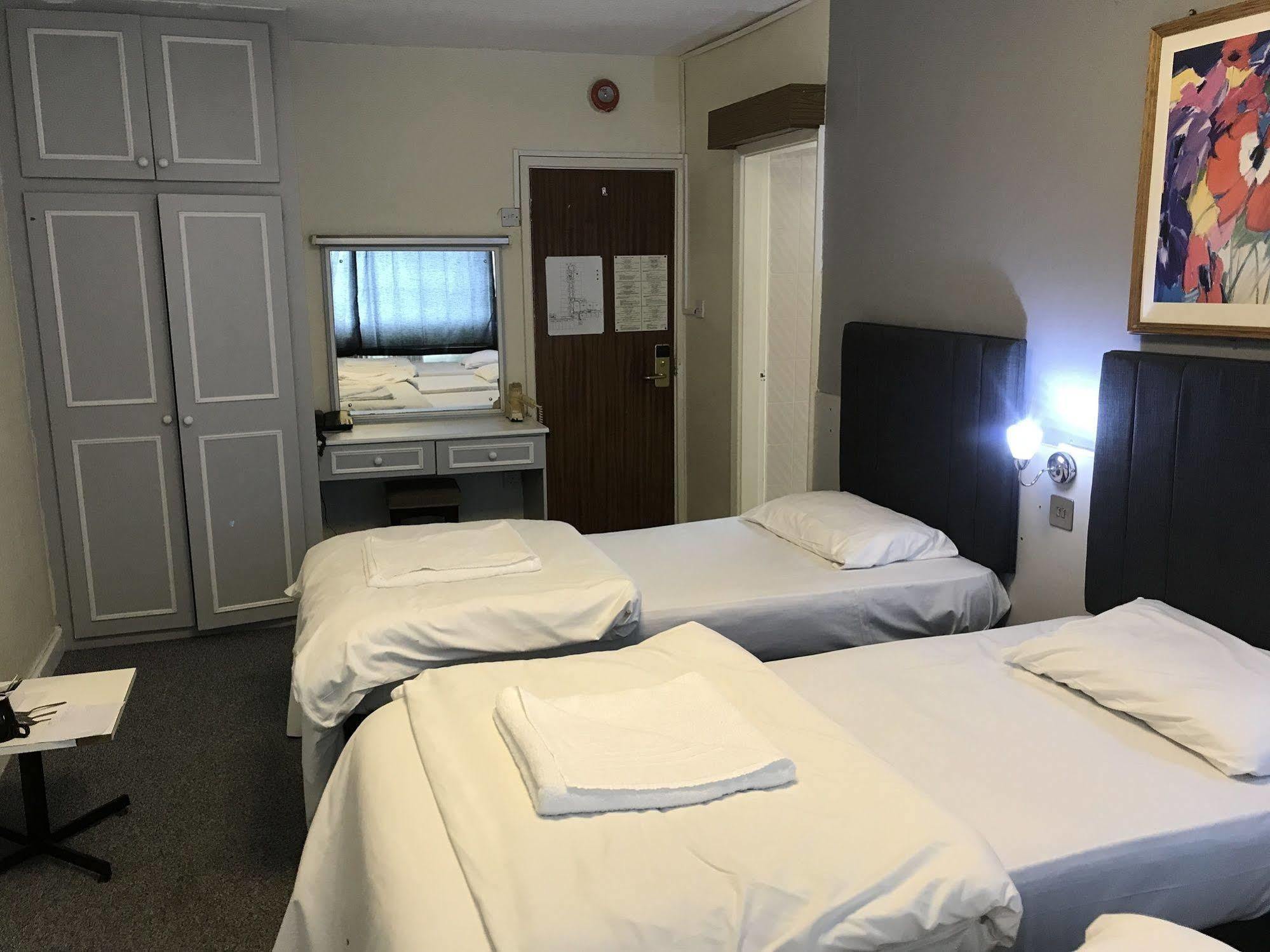 Hotel Hylands 2*