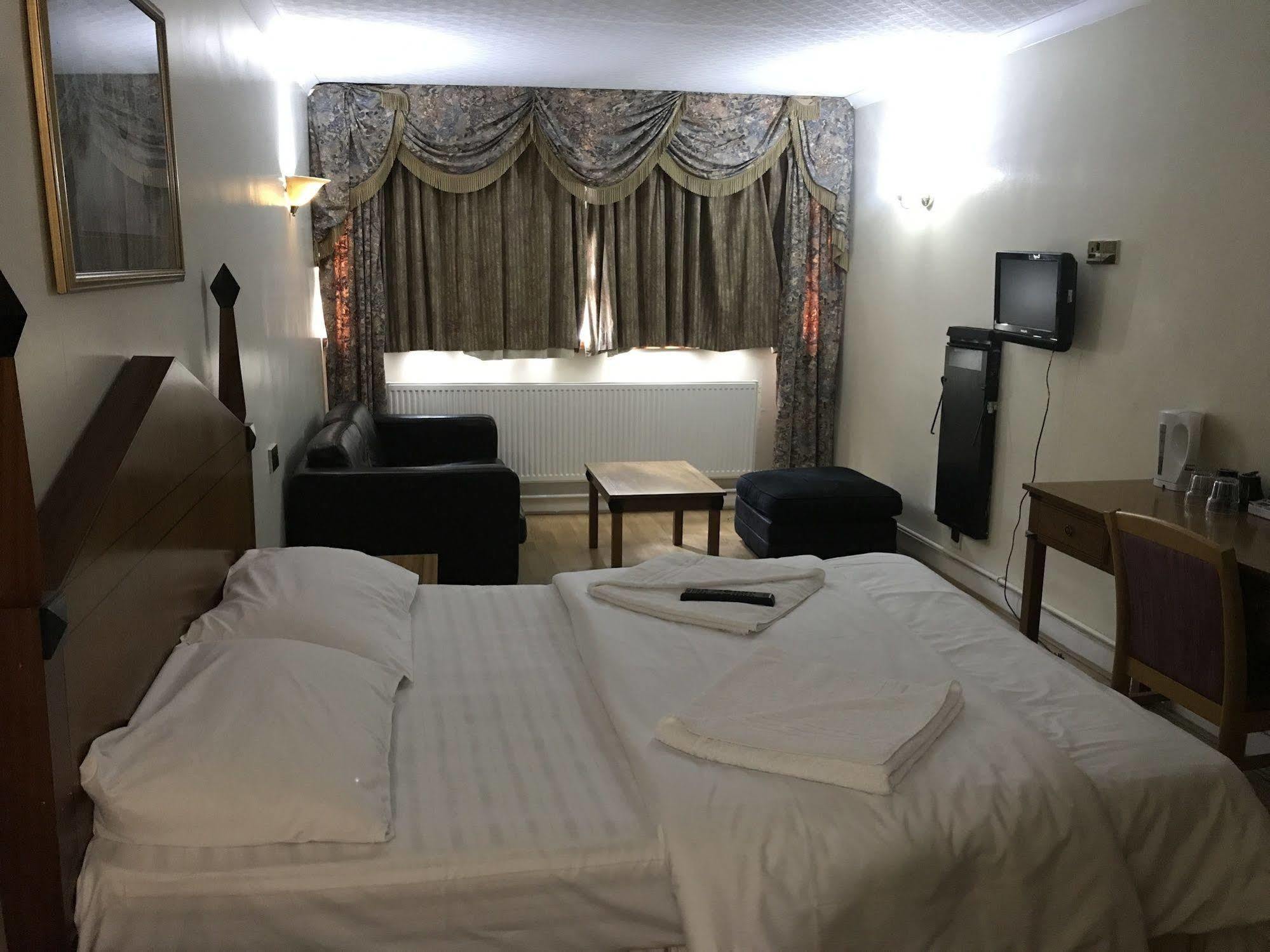 Hylands Hotel