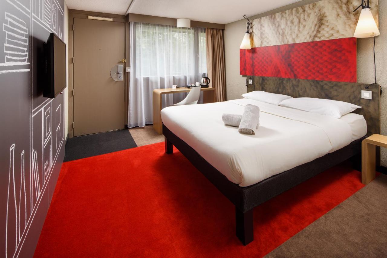 Ibis South