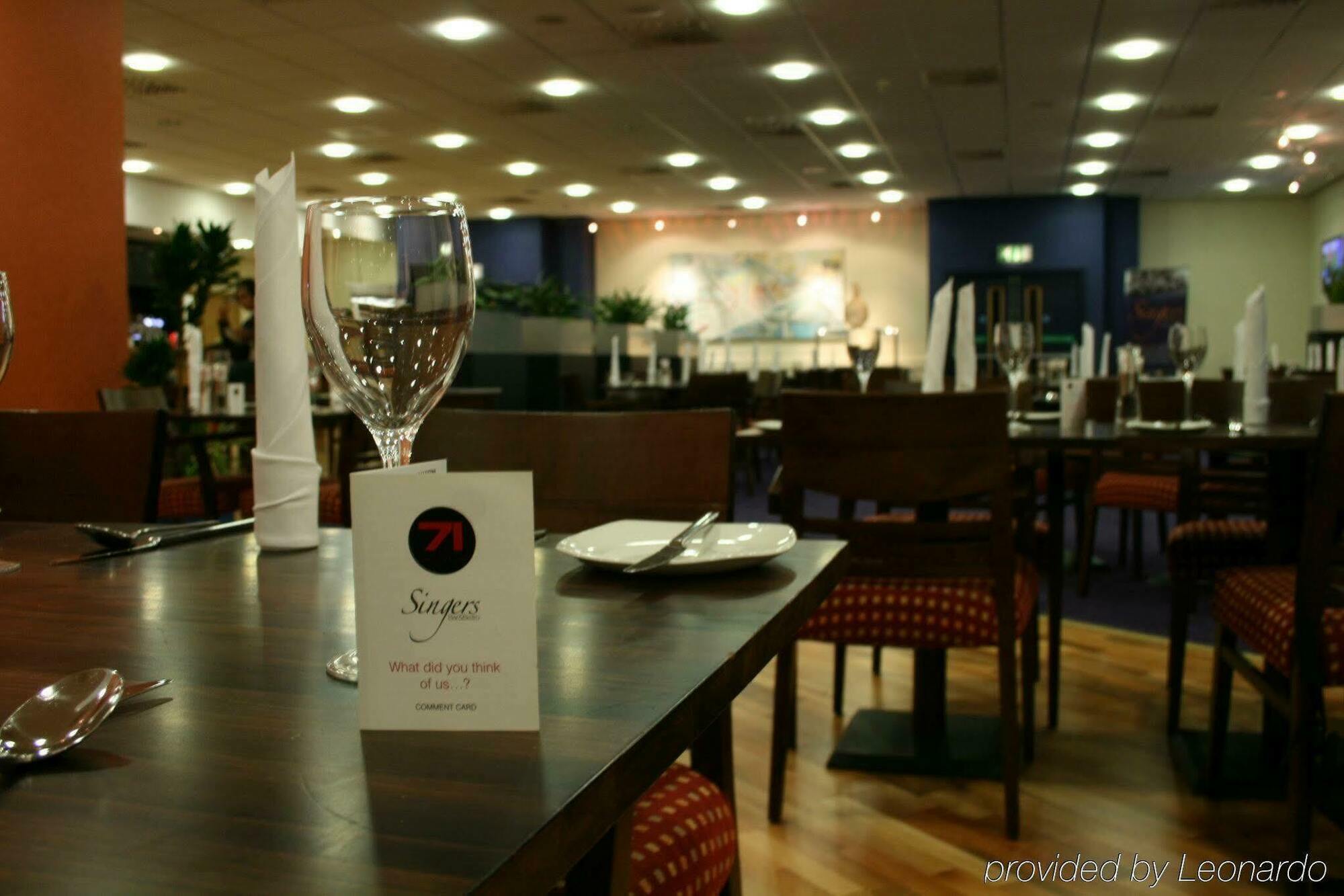 Doubletree By Hilton Building Society Arena 4*