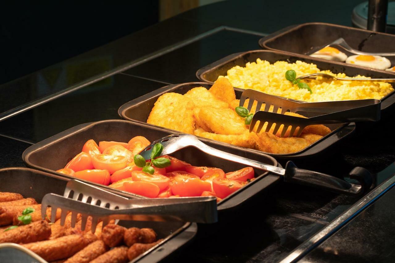 Warwick Conferences - Scarman 4* Coventry
