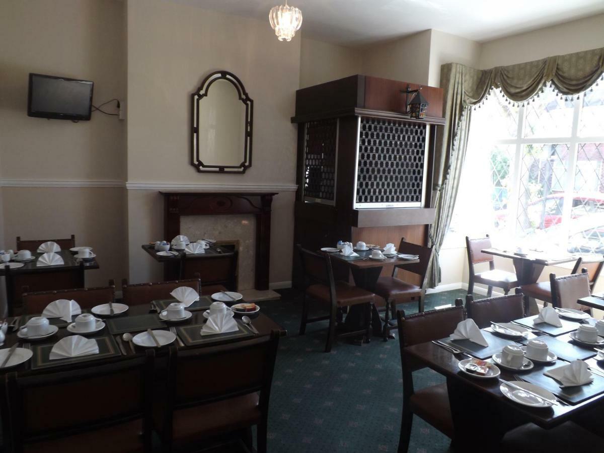 Ashleigh House 3*