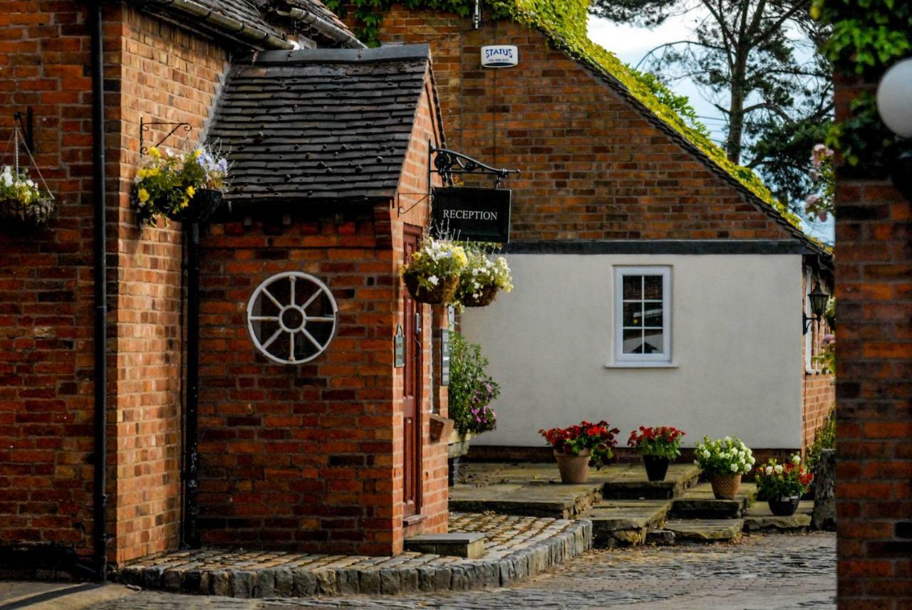 The Farmhouse * Coventry