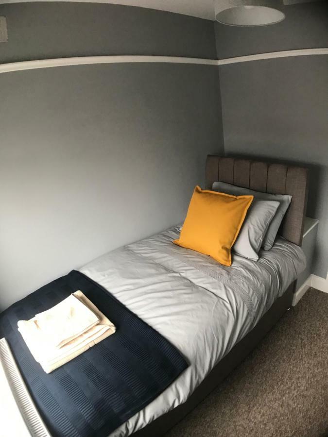 Casa de férias Wyken House - 3 Bedroom House - Sleeps 5 *