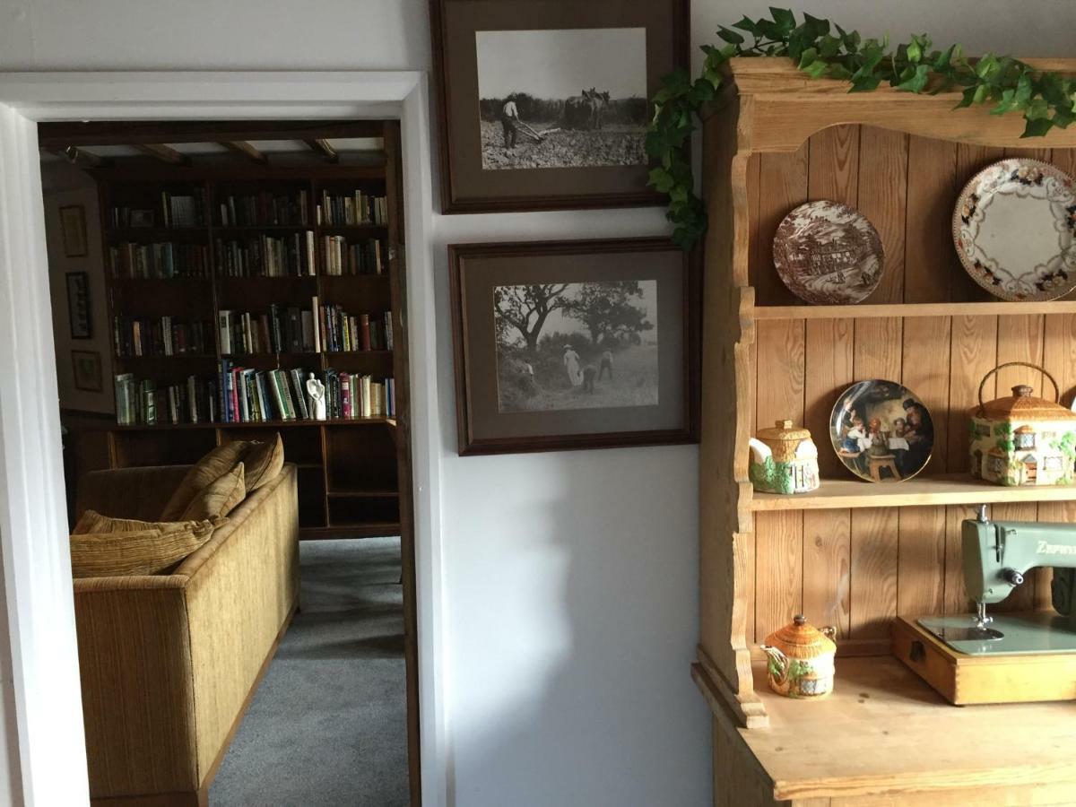 The Farmhouse * Coventry