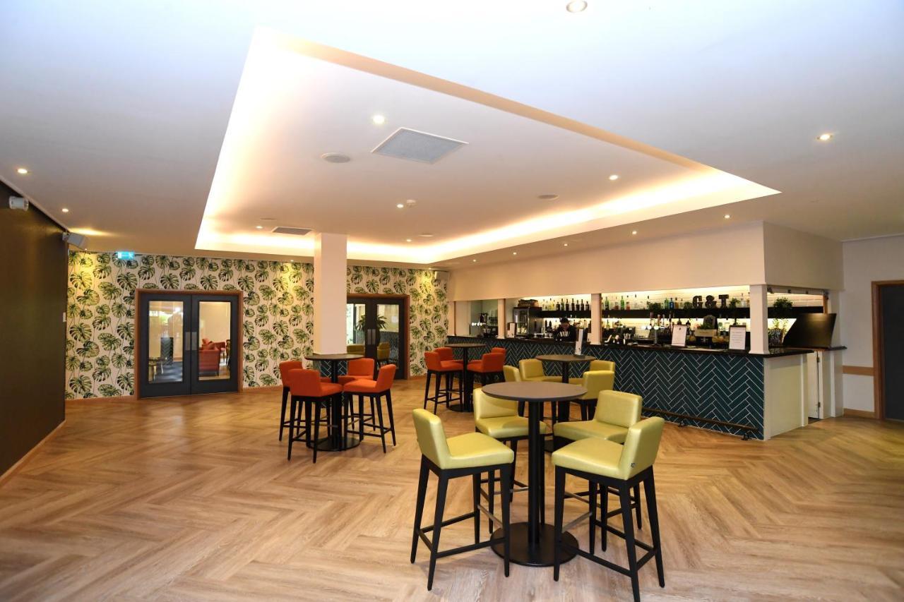 Warwick Conferences - Scarman 4*
