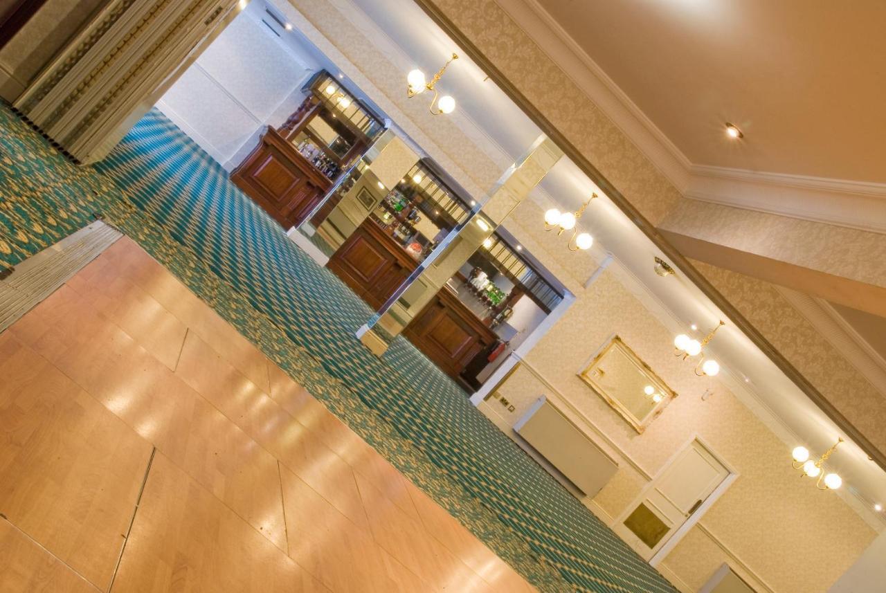 Hotel Royal Court & 3*