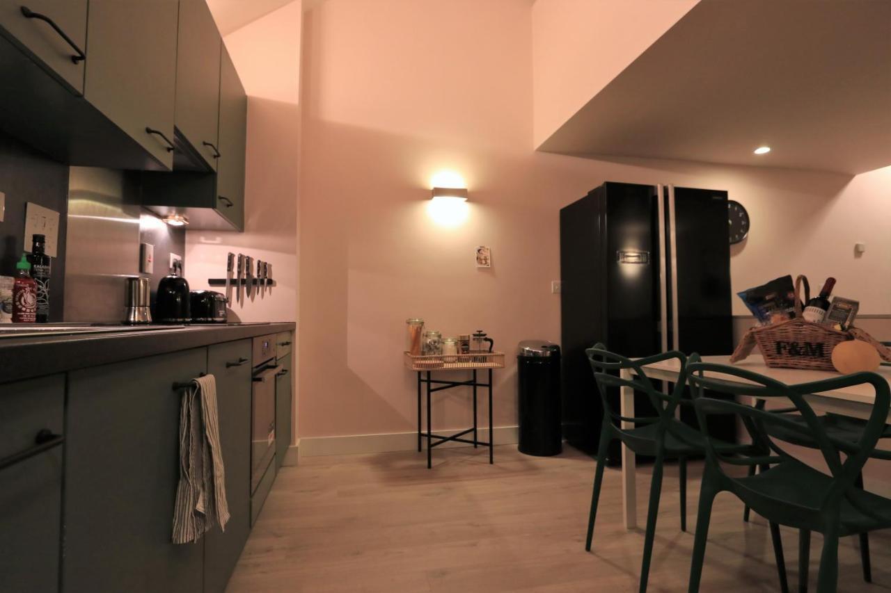 Ecohome On The Canal In A Historic Site Near Apartamento