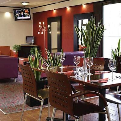 Ibis South Hotel 2*