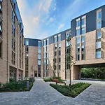 For Students Only Ensuite Bedrooms With Shared Kitchen At The Oaks In Coventry