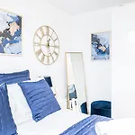 Luxury Hideaway, City Centre,Parking,Netflix Sleeps 3