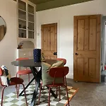 Coventry Lovely House, Sleeps 4, By Empower Homes