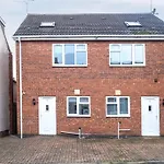 Cosy 3 Bedrooms House With A Driveway Close To Coventry Town Centre And University