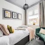 Beautiful House, Sleeps 8