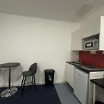 Budget Studio With Kitchen In Central Coventry