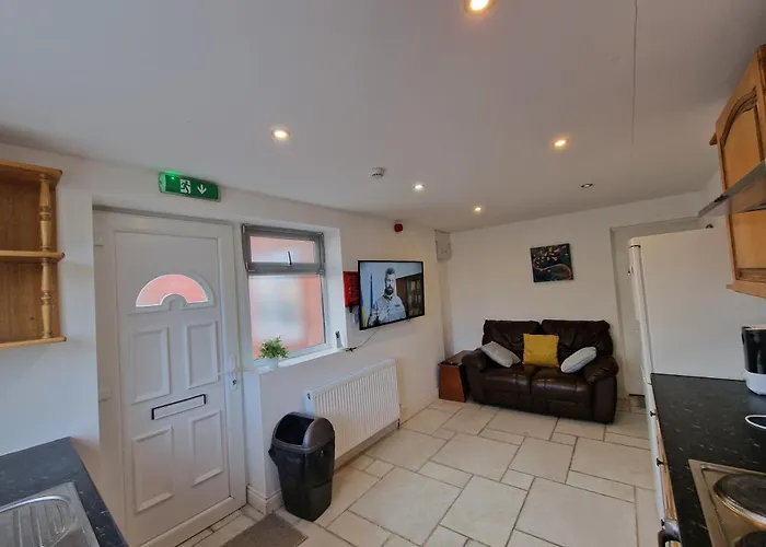 Nice Living Serviced Accommodations 8
