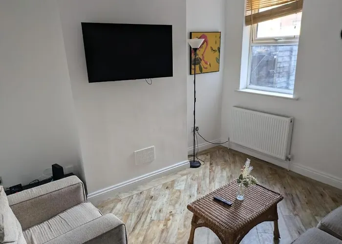 Coventry City Center Craven Roomz
