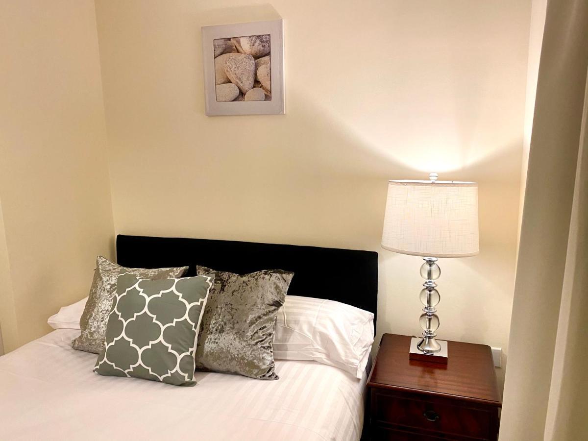 Superior Two-bed With Free Parking, Cv1 Apartment *