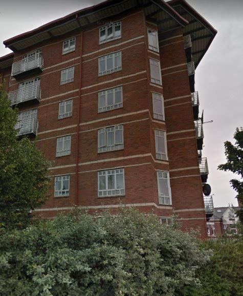 Apartment Luxury 2 Bed Central Location Sleeps 5 *