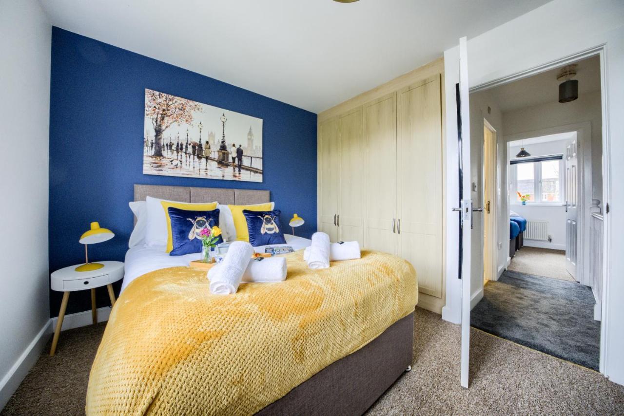 Contemporary House, M6, Cbs Arena - Ricoh, Private Parking, Sleeps 5, By Empower Homes Casa de férias *