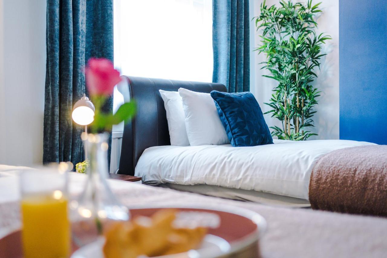 Harley House - Spacious With Free Netflix & Parking By Rocketbnb Coventry