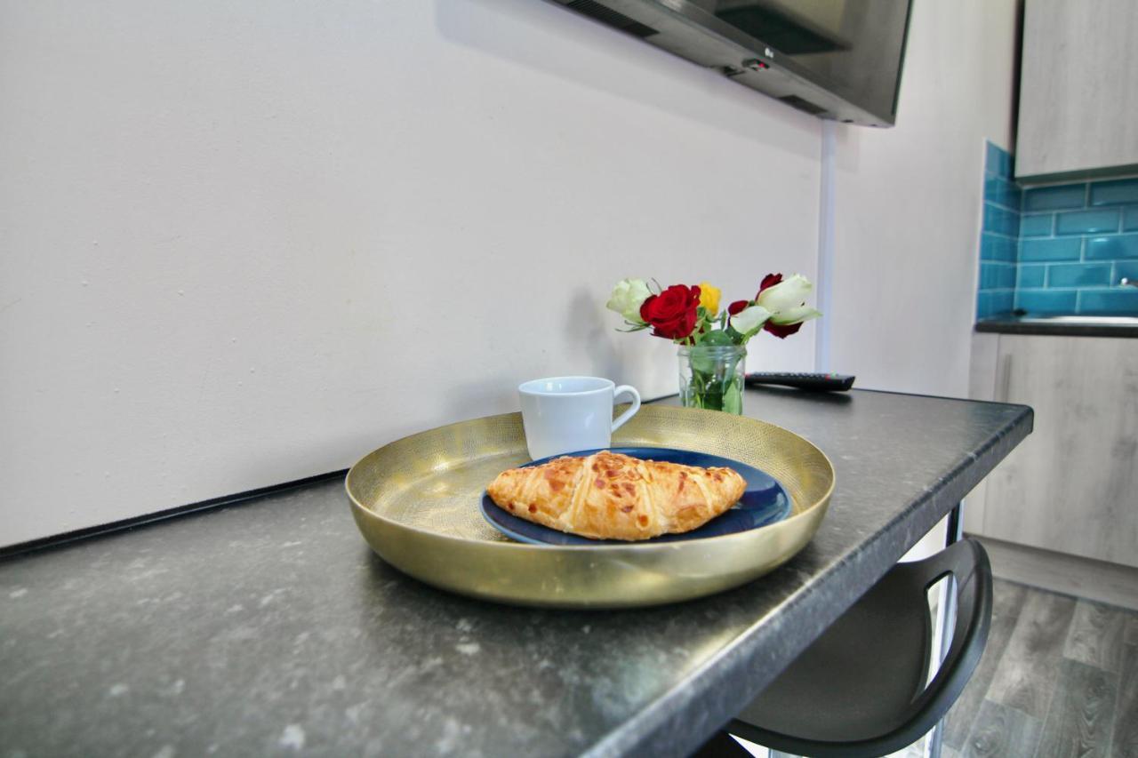Charming 2 Mins Walk To Belgrade Theatre *