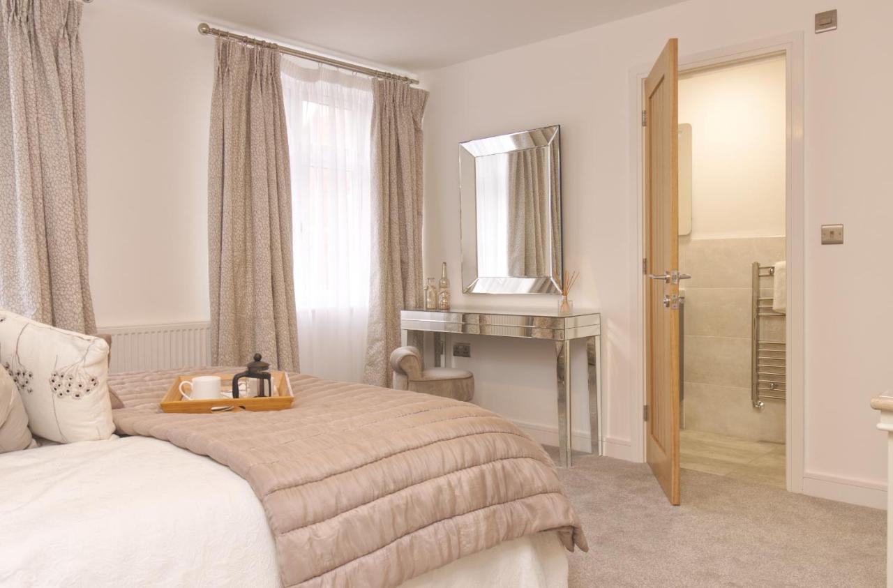 Brand New! Contemporary 2-bed Flat - Sleeps 4 - Free Parking Coventry
