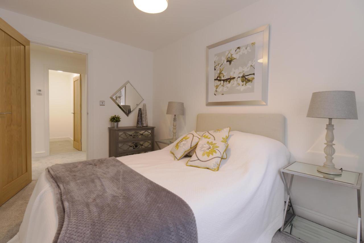 Brand New! Contemporary 2-bed Flat - Sleeps 4 - Free Parking * Coventry