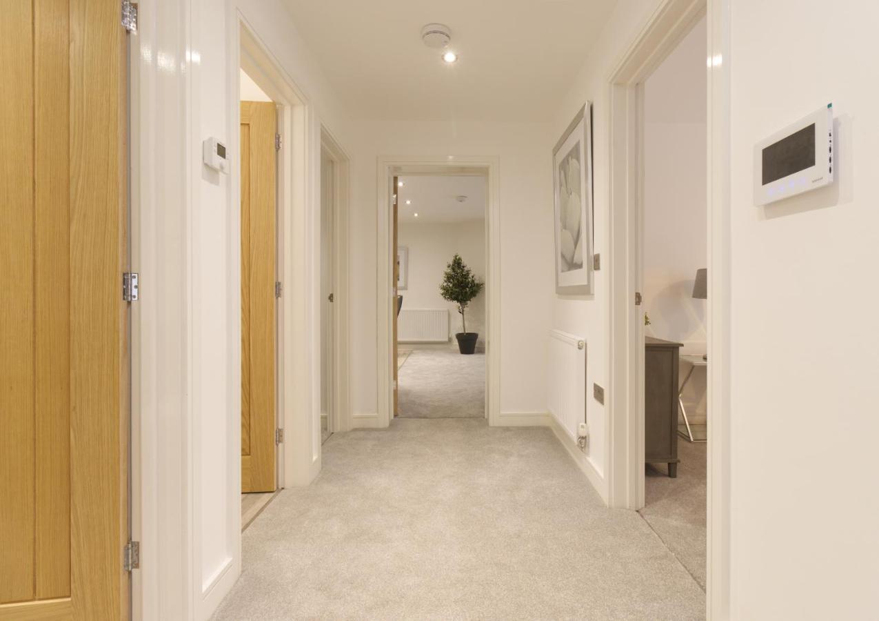 Brand New! Contemporary 2-bed Flat - Sleeps 4 - Free Parking Coventry