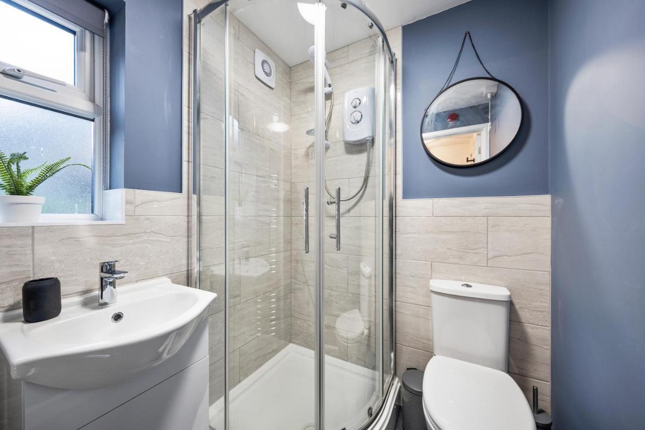 Centre Inspire: 7-bedroom Ensuite Haven Holiday home
