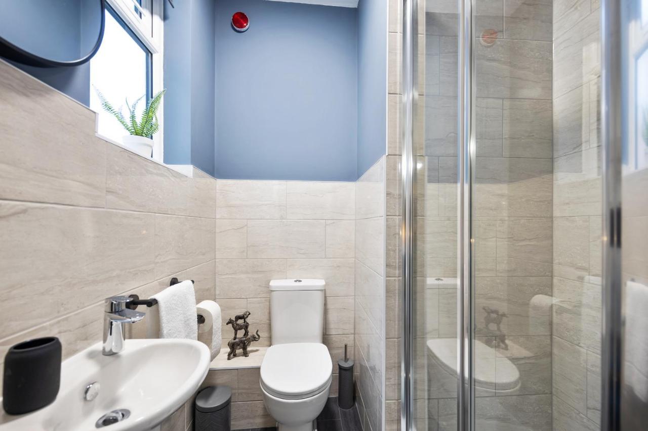 Holiday home Centre Inspire: 7-bedroom Ensuite Haven