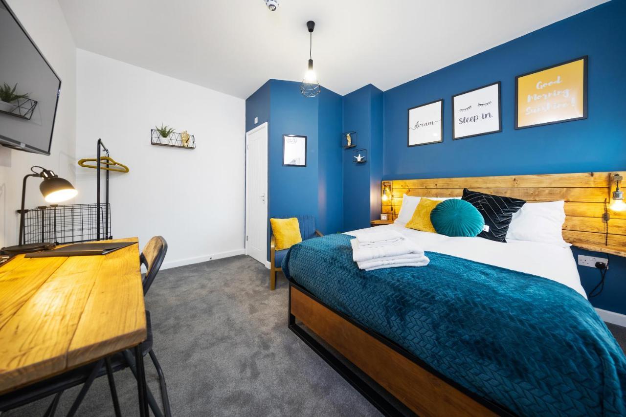 Centre Inspire: 7-bedroom Ensuite Haven Holiday home Coventry