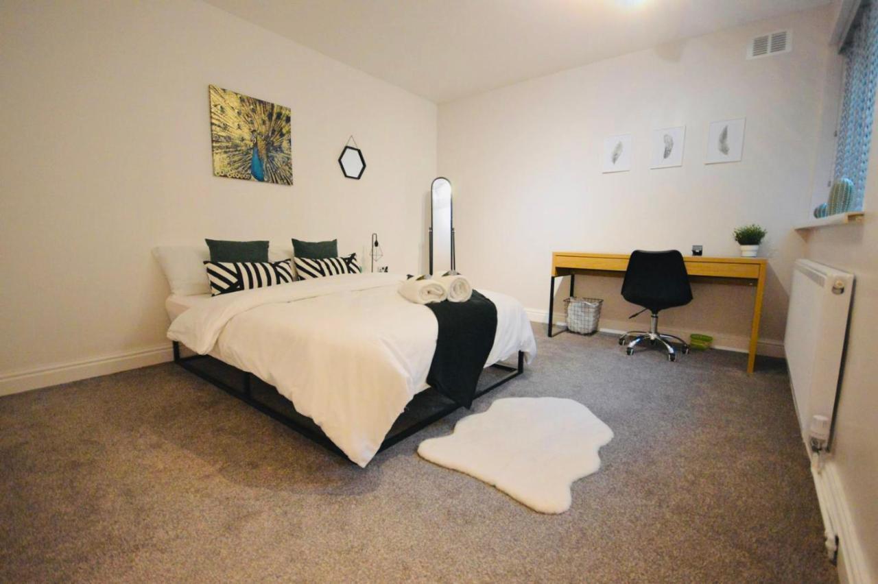 Stunning 3-bed Ground Floor In Apartamento Coventry