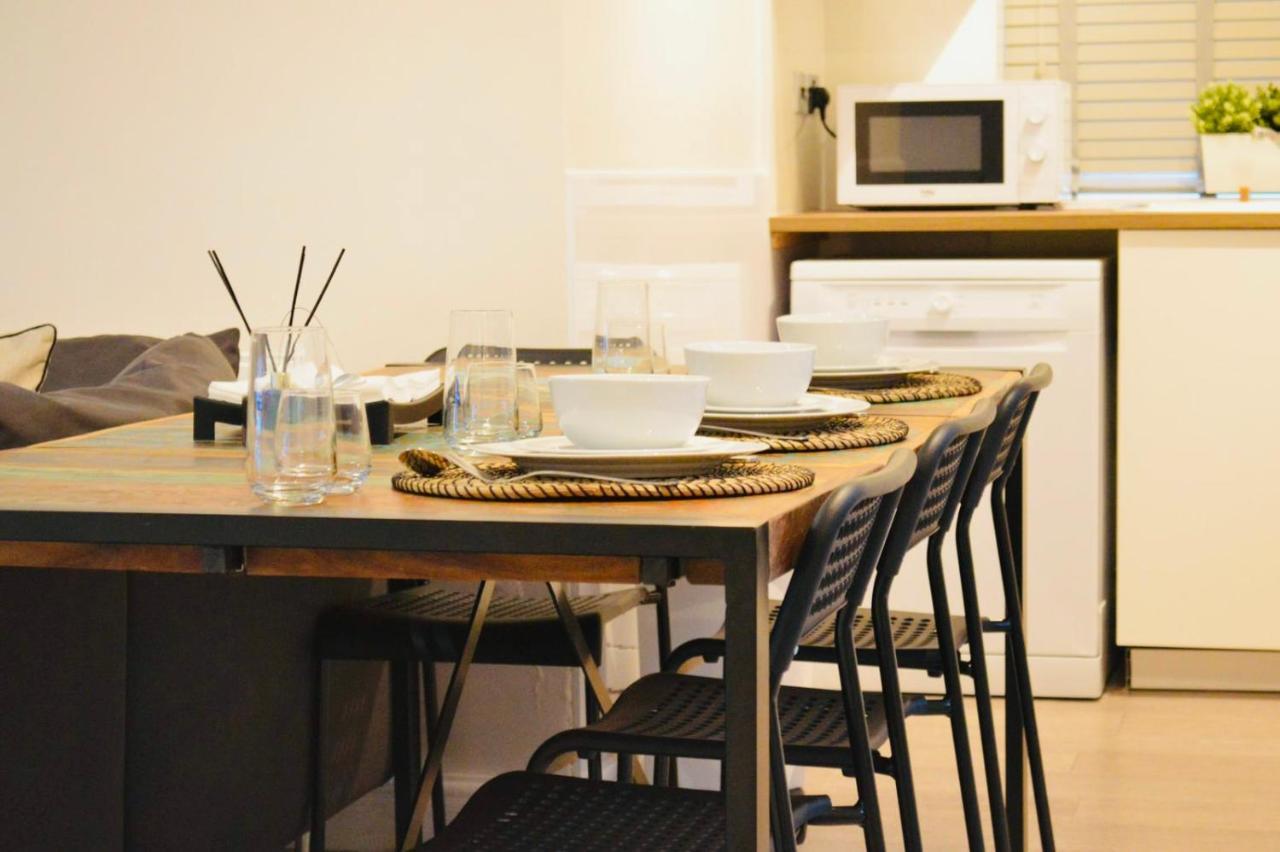 Stunning 3-bed Ground Floor In Apartamento *