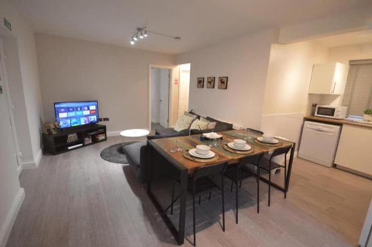 Stunning 3-bed Ground Floor In *
